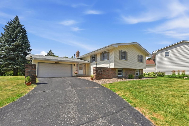 4636 Heritage Hills Drive