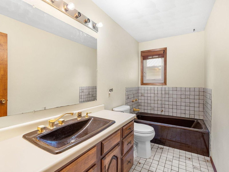1429 Rice Lake Street - Photo 15