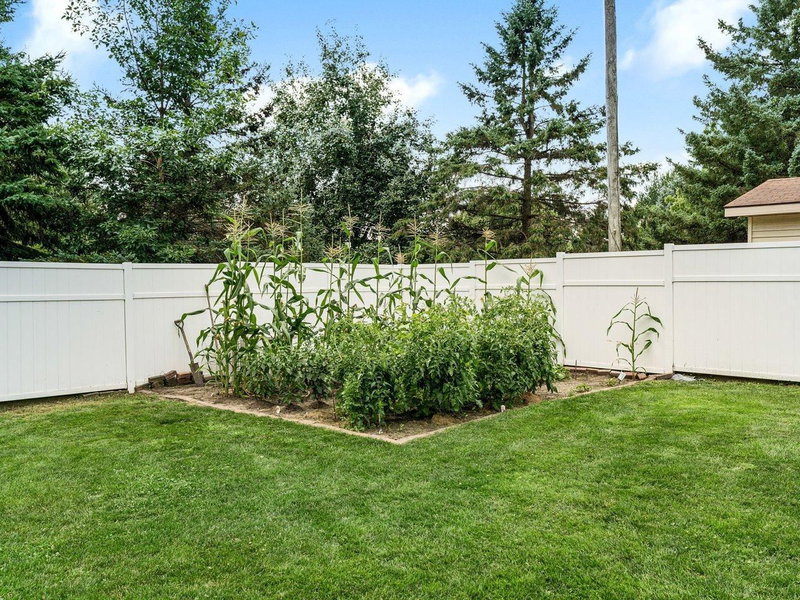 1429 Rice Lake Street - Photo 34