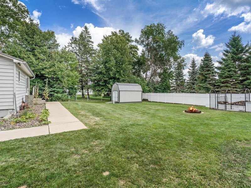 1429 Rice Lake Street - Photo 35