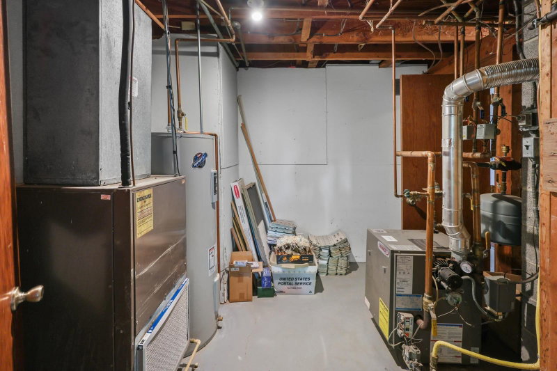 2146 15th Street NE - Photo 22