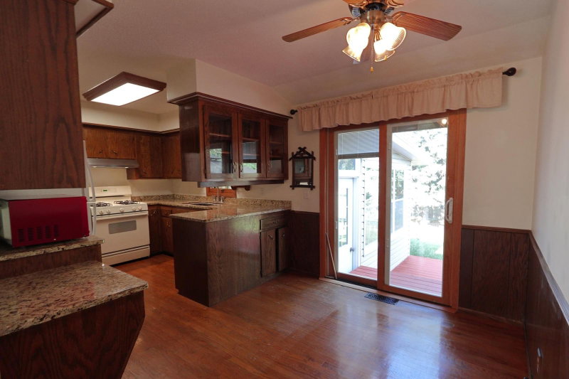67 13th Avenue SW - Photo 4
