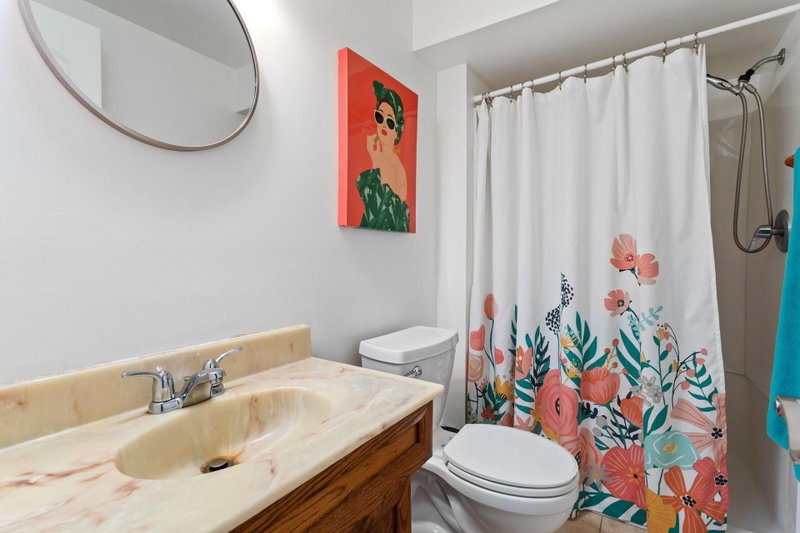1055 Bridge Street - Photo 15