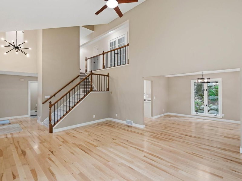 4816 Kingsdale Drive - Photo 4