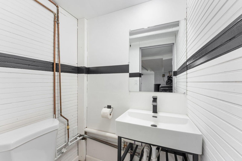 2020 Arcade Street - Photo 32