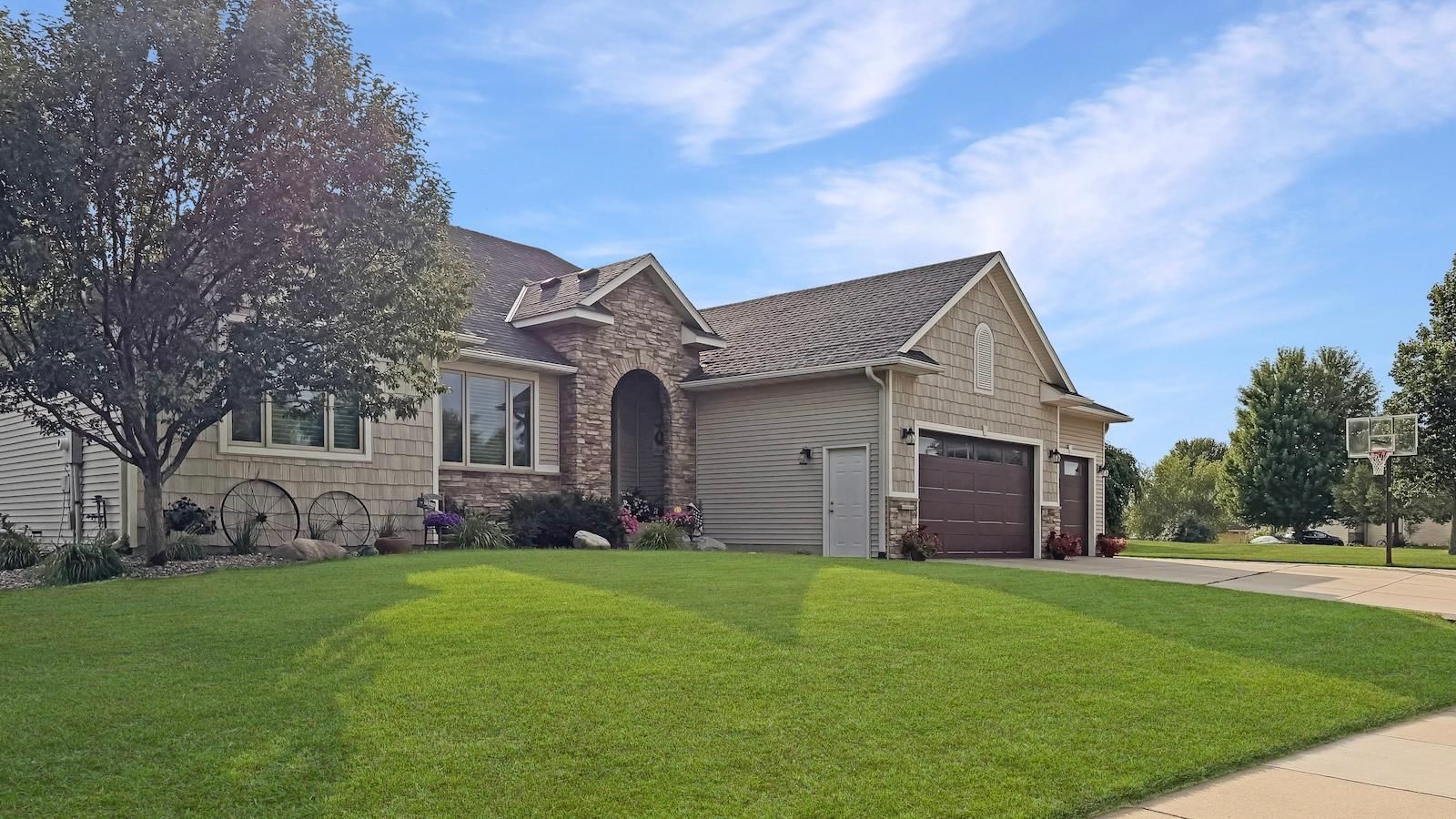 912 Superior Drive