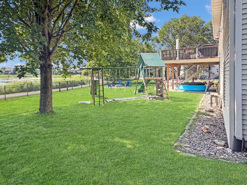 912 Superior Drive - Photo 44