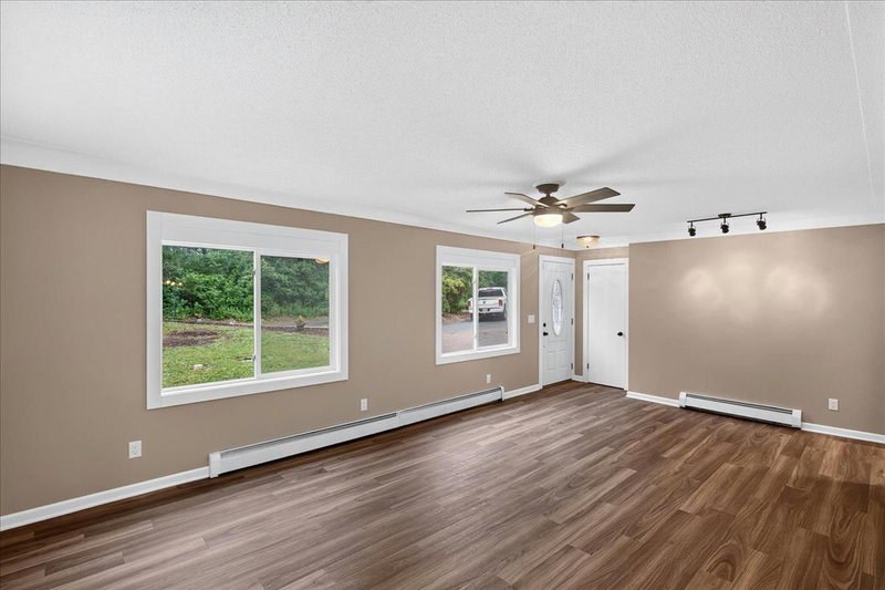 20657 Jewel Avenue N - Photo 7