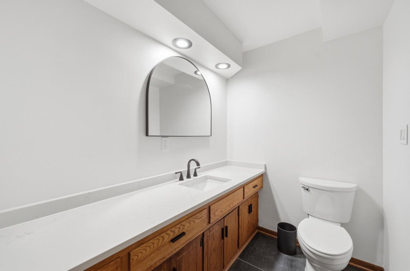 10761 Penfield Avenue Court N - Photo 34