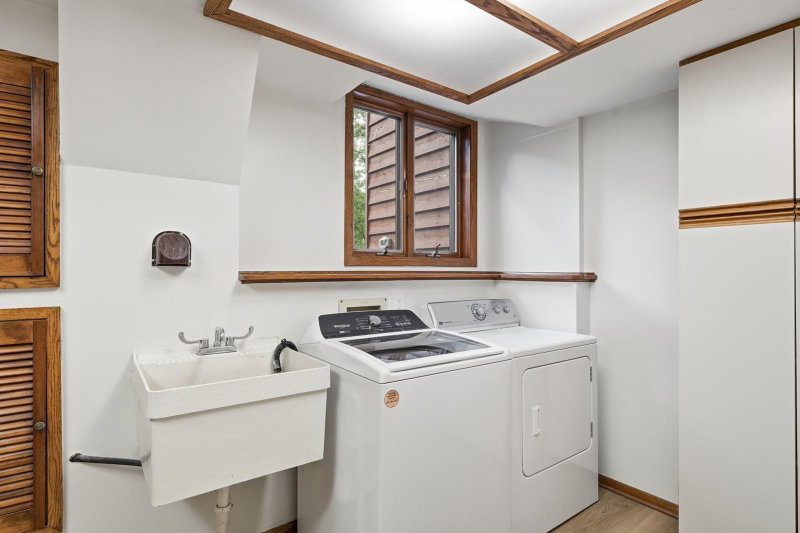 10761 Penfield Avenue Court N - Photo 43