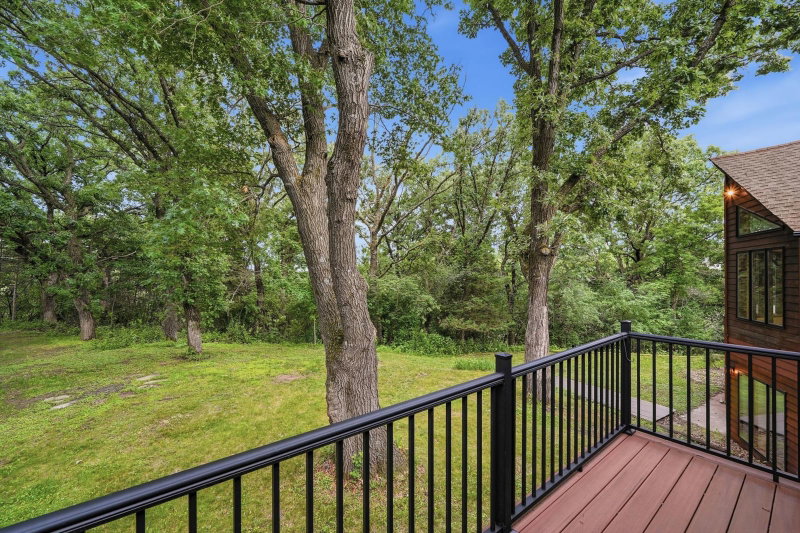 10761 Penfield Avenue Court N - Photo 50