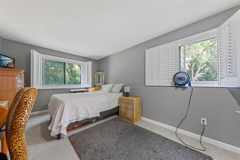 18450 Creeks Bend Drive - Photo 21