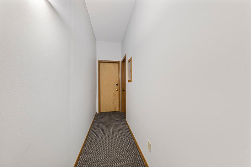 18450 Creeks Bend Drive - Photo 27