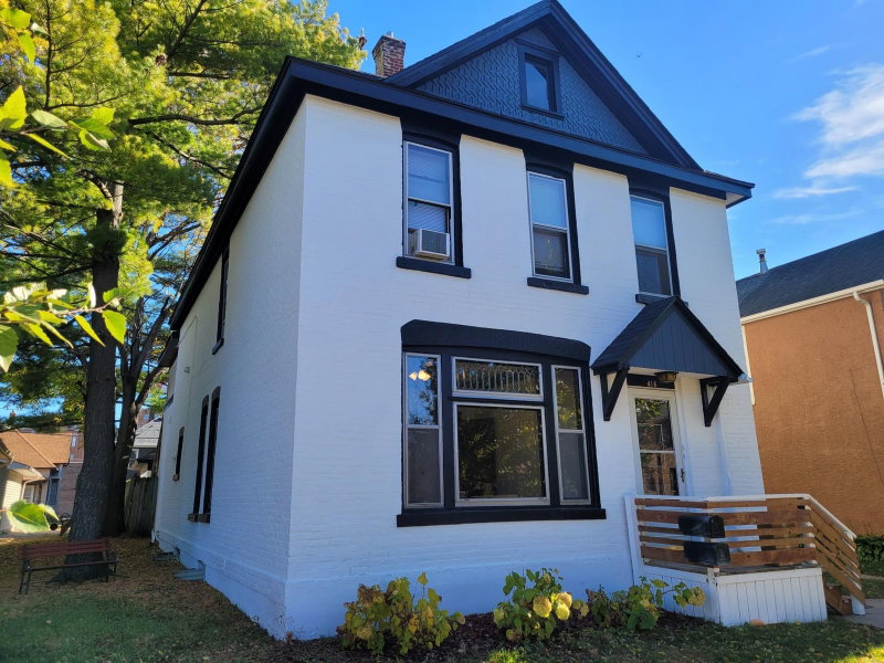 416 Daly Street