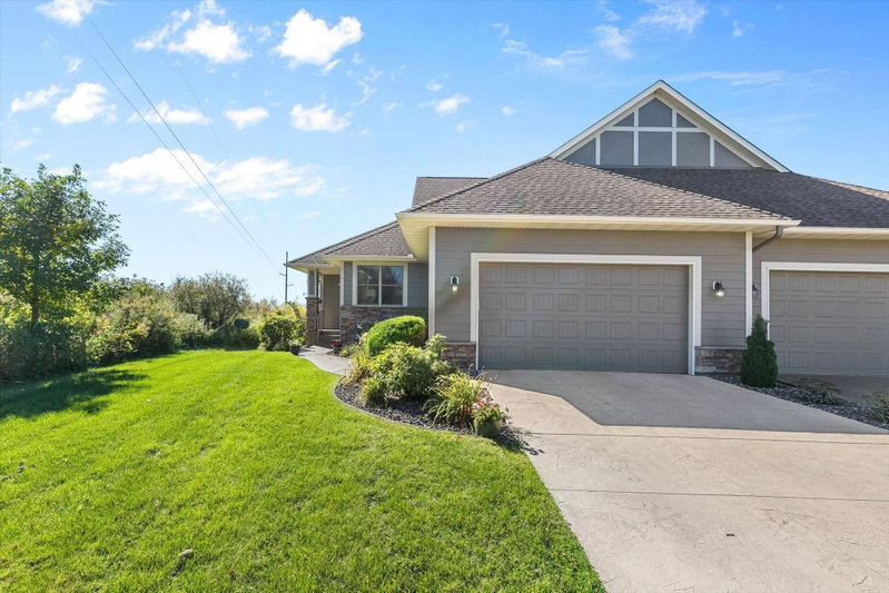 5501 Fernbrook Lane N - Photo 53