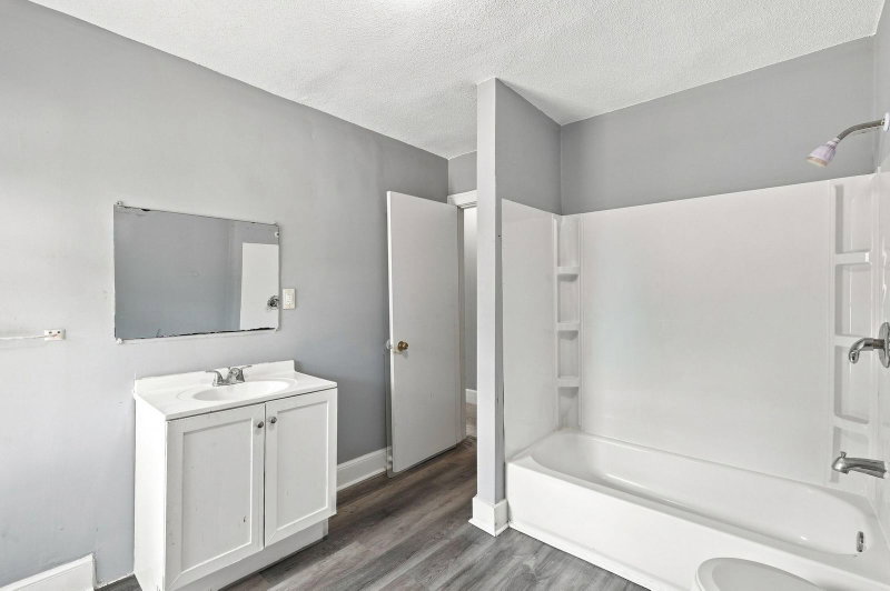 2410 James Avenue N - Photo 25