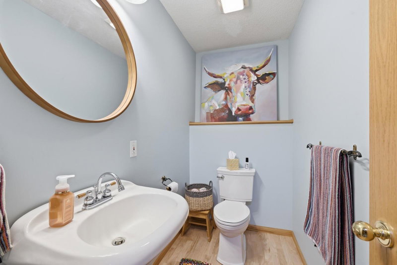 9005 Jensen Avenue S - Photo 10
