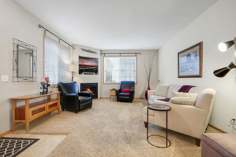 10881 Oak Grove Circle #B - Photo 4