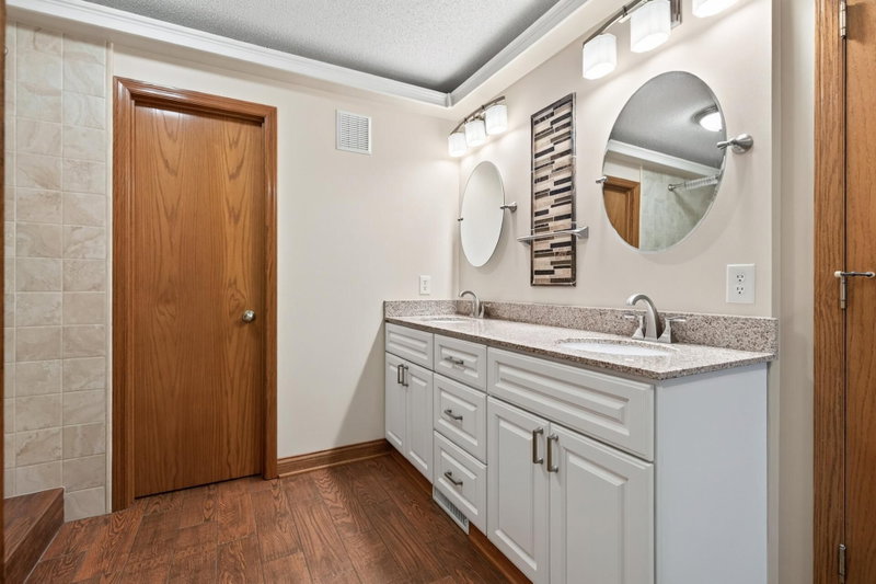 14885 Sumter Avenue - Photo 12
