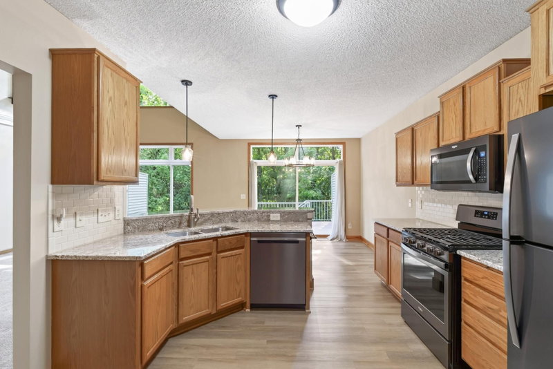 14885 Sumter Avenue - Photo 18