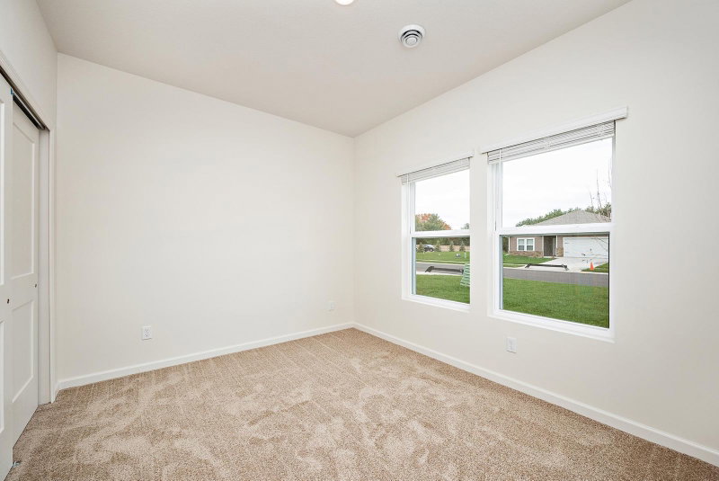 18726 Ivanhoe Street NW - Photo 15
