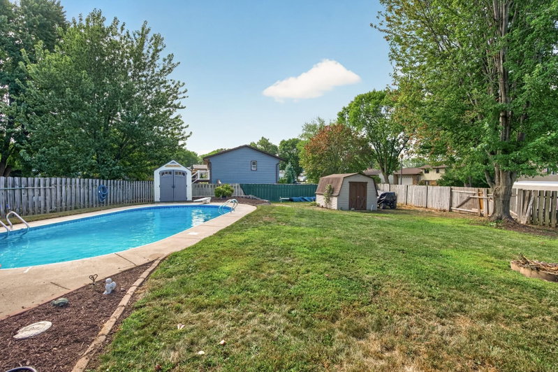 8305 69th Street S - Photo 36