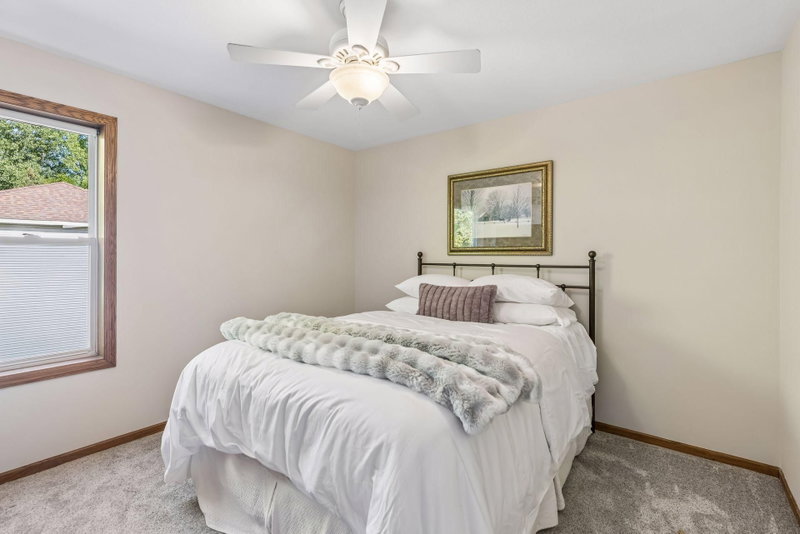 9025 Sunnyvale Drive - Photo 36