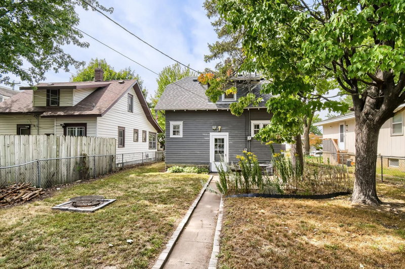 5208 Camden Avenue N - Photo 17