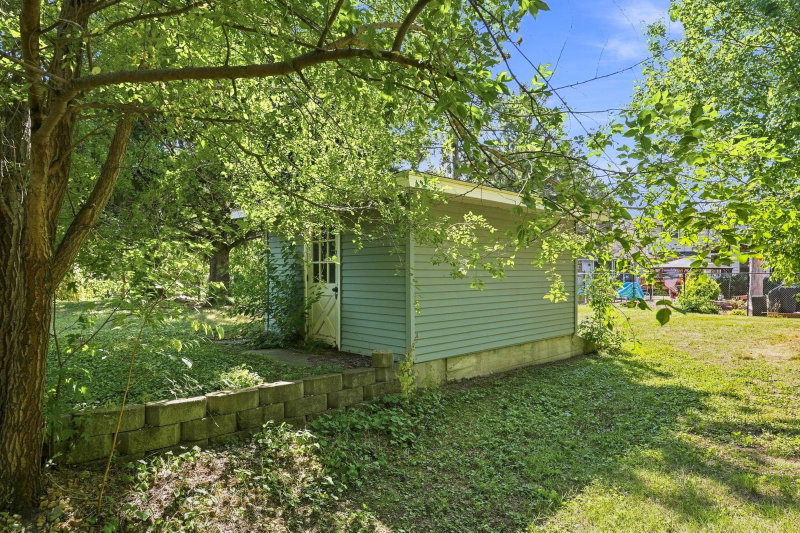 2829 Burnside Avenue - Photo 25
