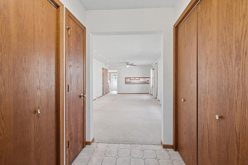 4230 39th Avenue S - Photo 3