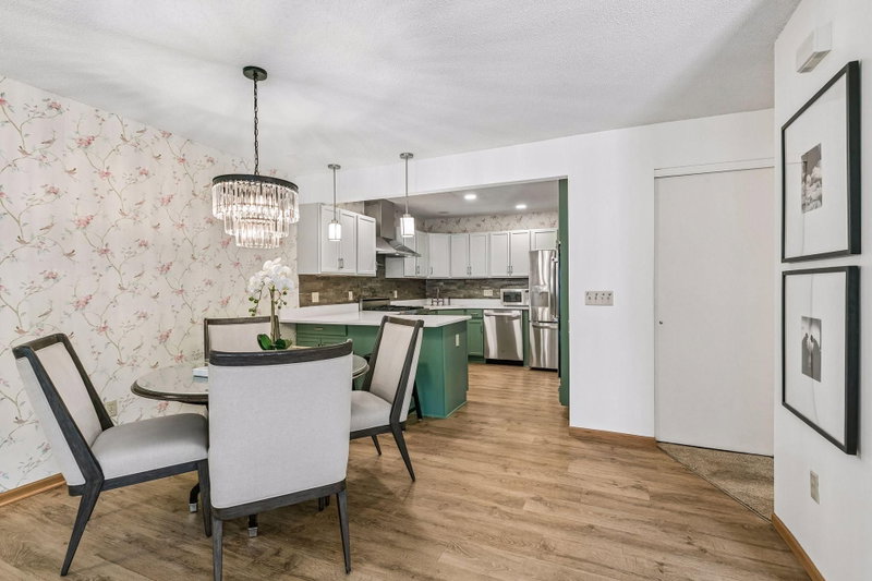 64 Thompson Avenue W #43 - Photo 7