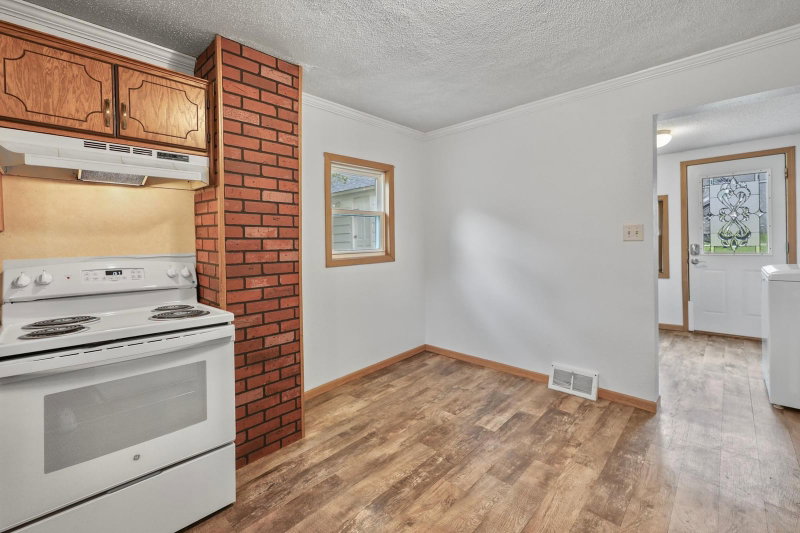 308 7th Avenue N - Photo 7
