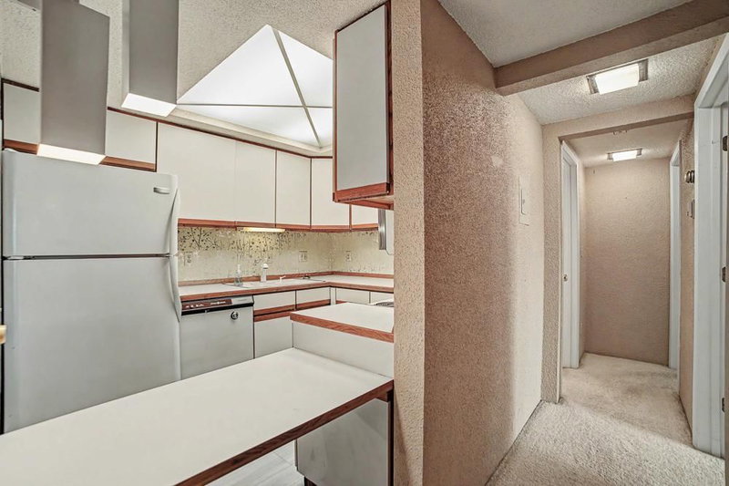 2680 Oxford Street N #107 - Photo 21