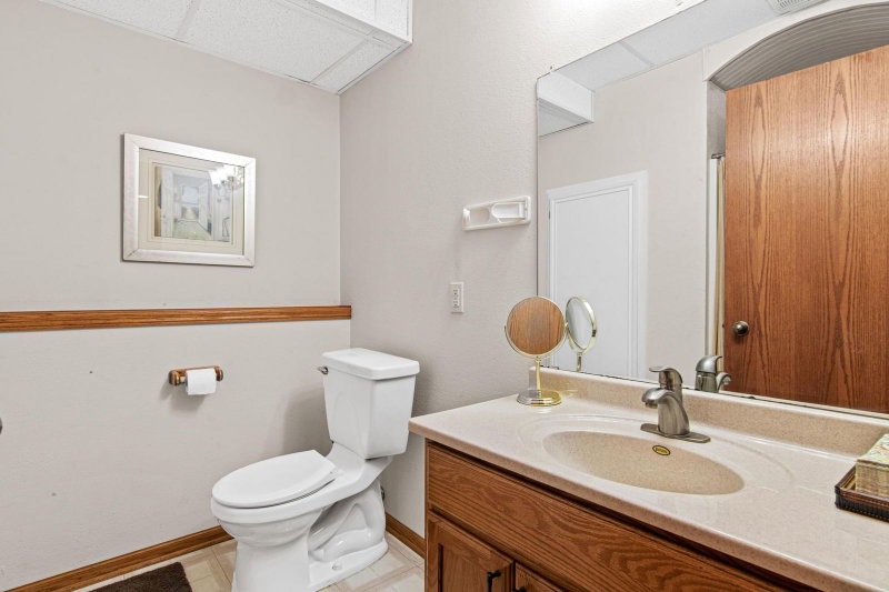 1347 Benson Boulevard E - Photo 21