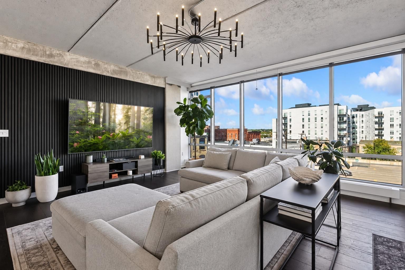 45 University Avenue SE #403