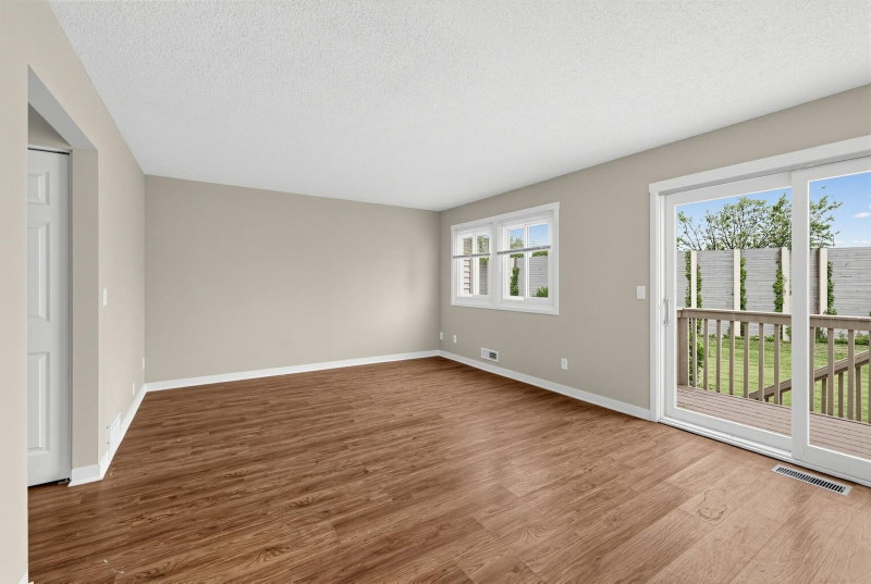 7509 Whitney Drive - Photo 3