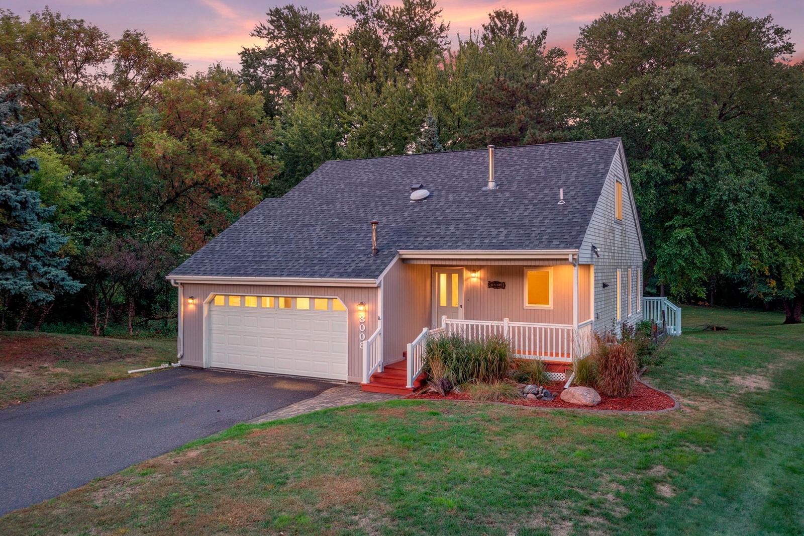 8008 Mount Curve Boulevard