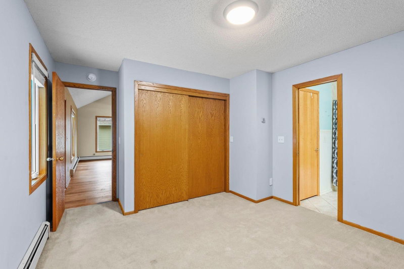 8008 Mount Curve Boulevard - Photo 16