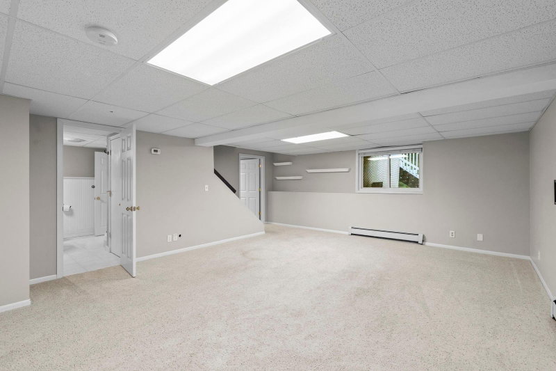 8008 Mount Curve Boulevard - Photo 29