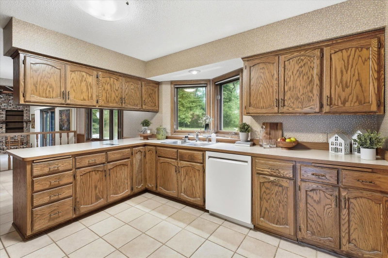 4710 Goldenrod Lane N - Photo 19
