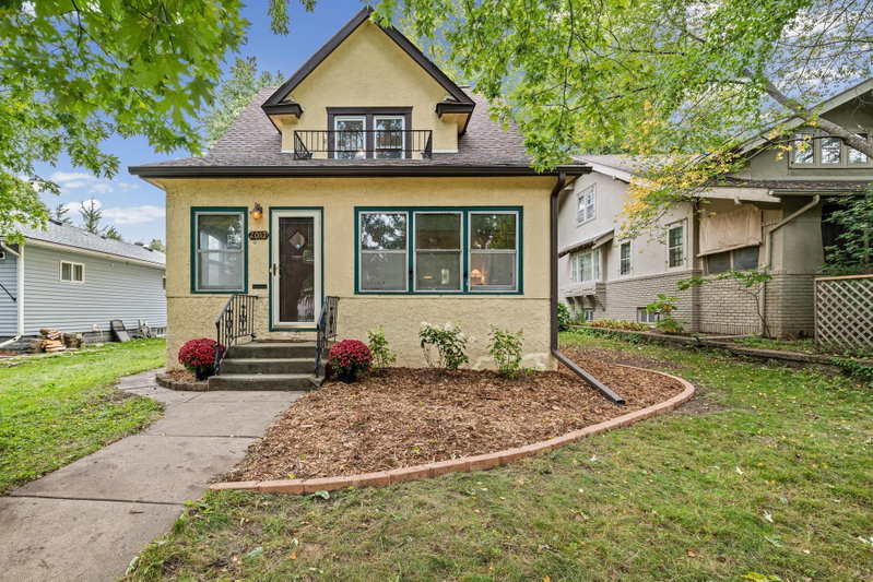 2017 22nd Avenue NE - Photo 5