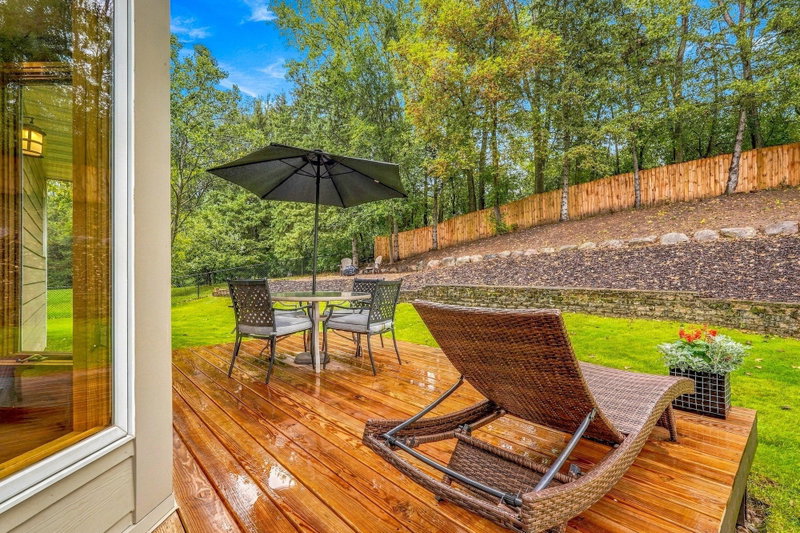 524 Eastwood Court - Photo 58