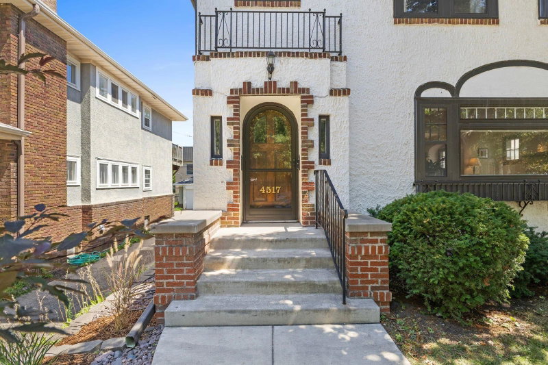 4517 Aldrich Avenue S - Photo 2