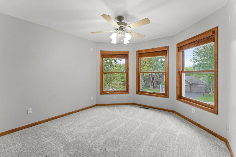 8915 Umbria Place N - Photo 28