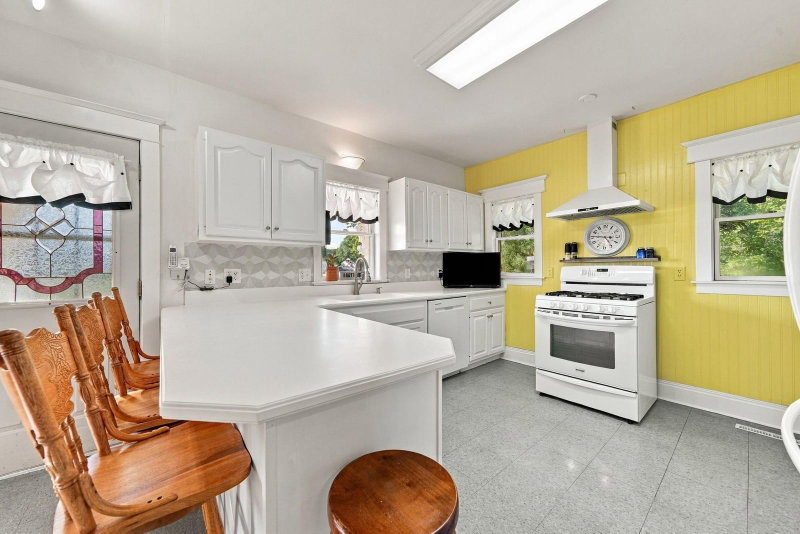 15974 Clayton Avenue E - Photo 15