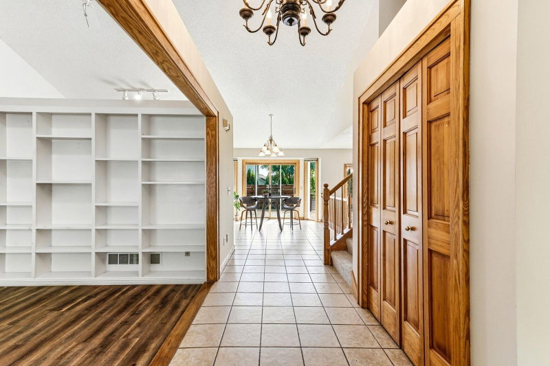 8843 Blackoaks Lane N - Photo 9