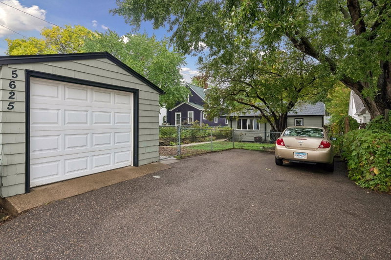 5625 42nd Avenue S - Photo 27