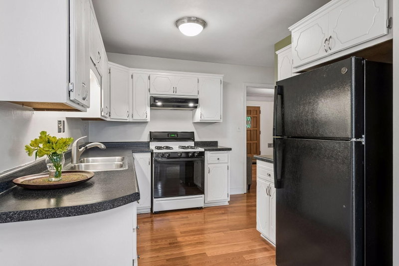 5625 42nd Avenue S - Photo 10
