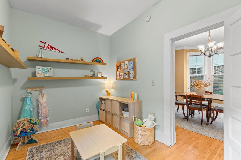 870 Randolph Avenue - Photo 12