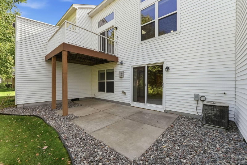 5132 Farnham Drive N - Photo 28